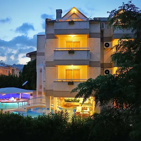 Erdenhan 公寓式酒店