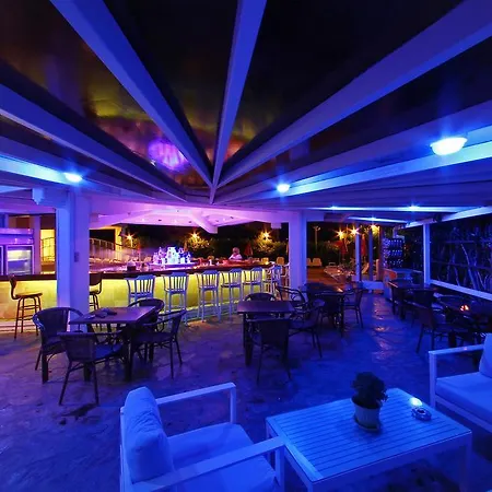 公寓式酒店 Erdenhan 3*